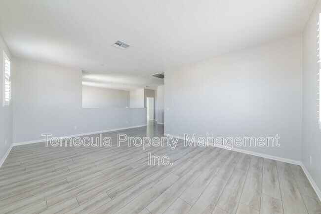 Building Photo - 34065 Helenium St