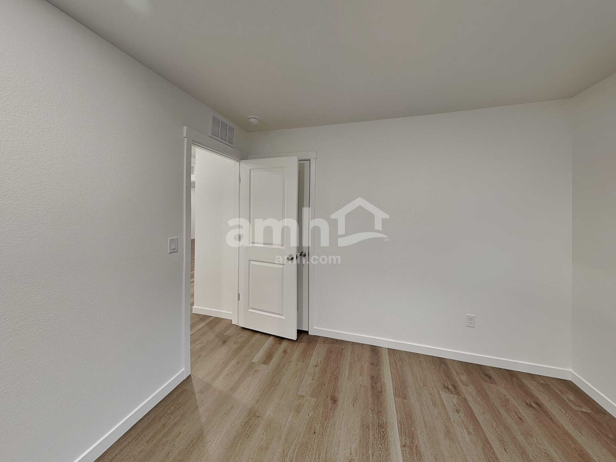 Building Photo - 26148 E Calhoun Pl