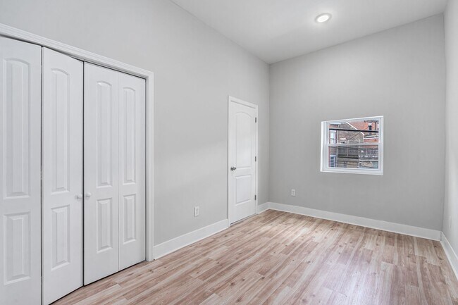 Building Photo - Beautifully Renovated 3 Bed/3.5 Bath Home in the Heart of Lawrenceville -  Available July!