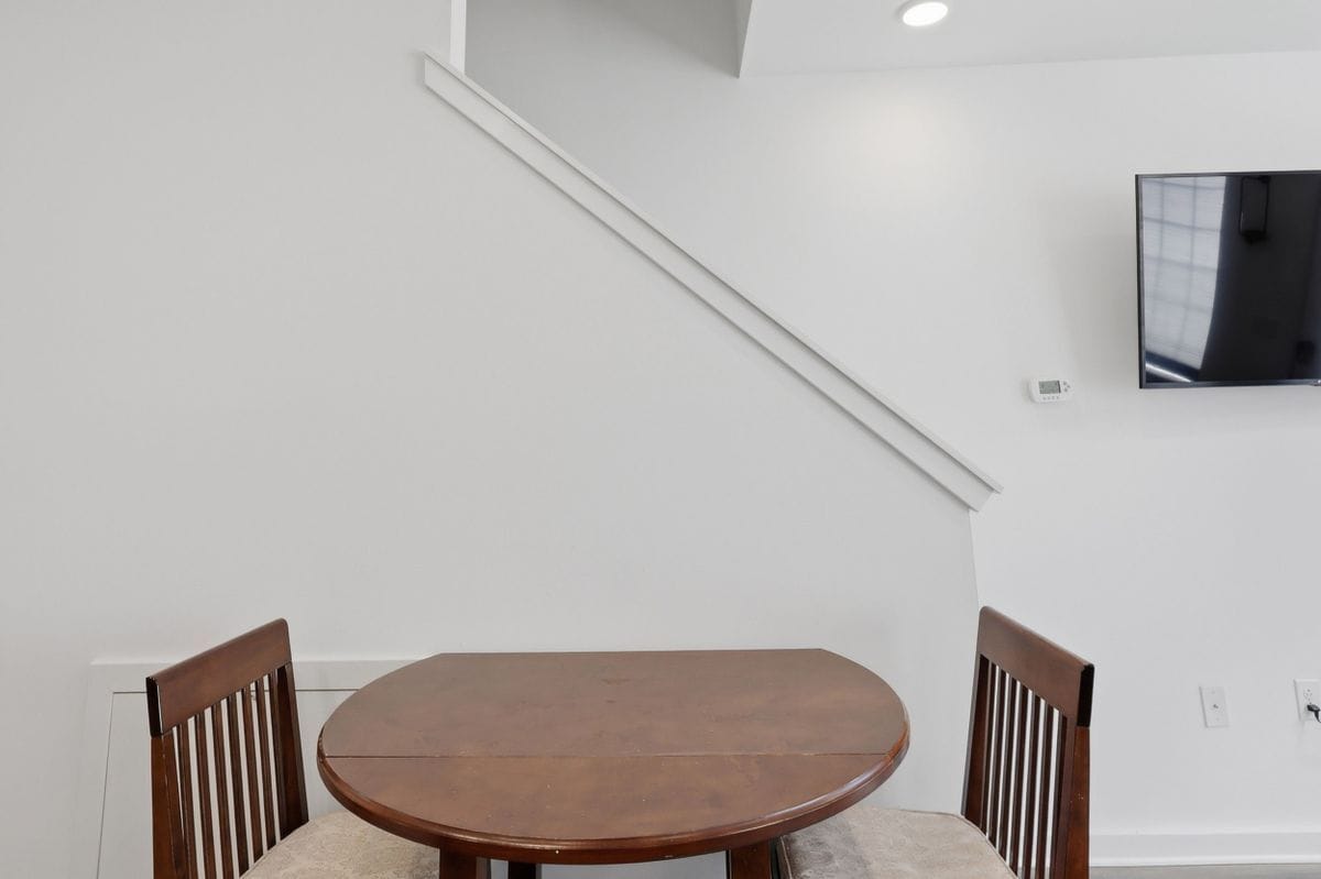 Building Photo - 1113 Lemon St