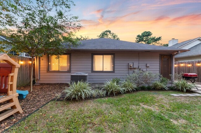 Building Photo - 7764 Park Falls Dr