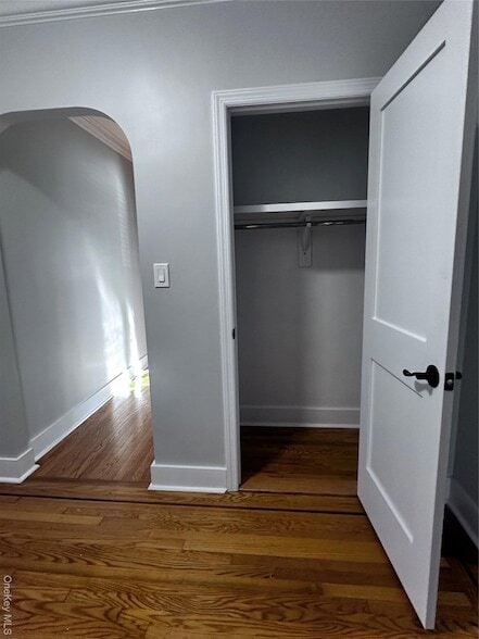 Building Photo - 1233 Lydig Ave