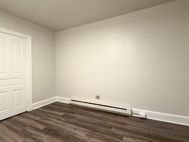 Building Photo - 403 Spruce St