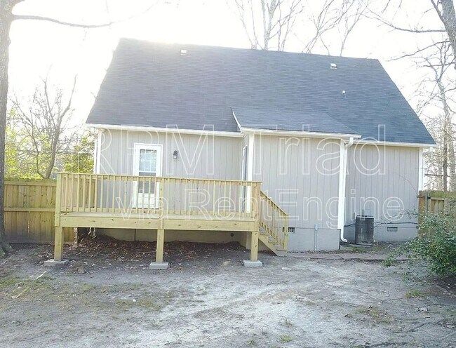 Building Photo - 1349 Brookwood Dr