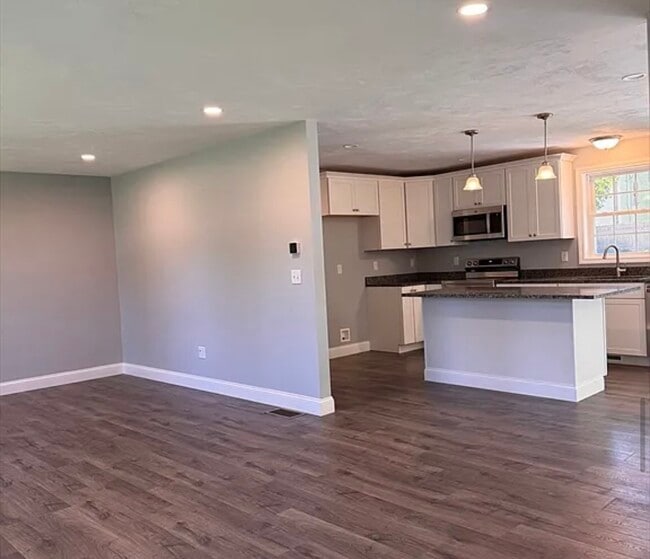 Building Photo - 36 Restful Ln