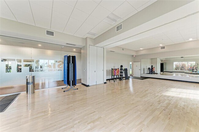 Building Photo - 18143 Wheathouse Pl