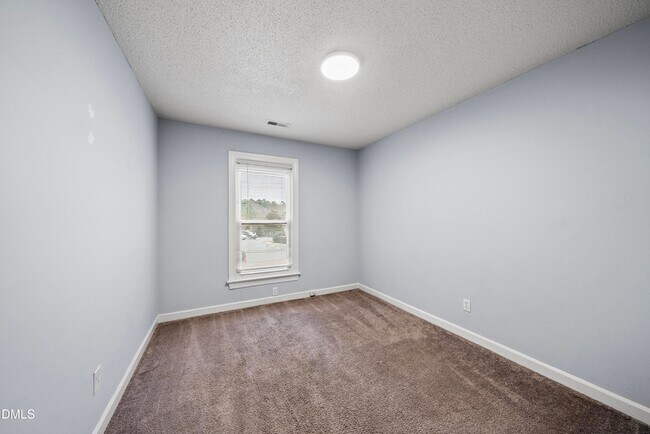 Building Photo - 6115 Highcastle Ct
