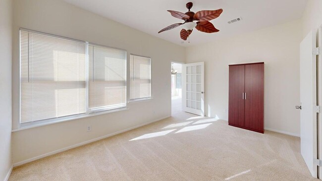 Building Photo - 1021 Crosby Ave