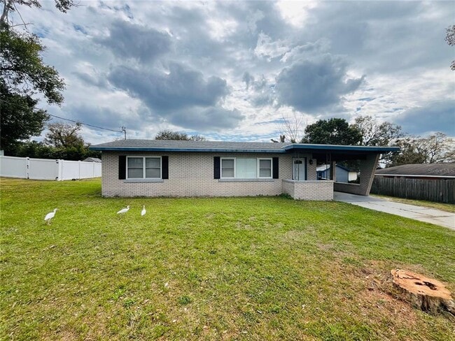 Building Photo - 260 W Interlachen St