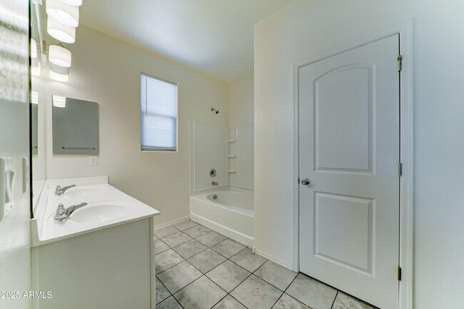 Building Photo - 25755 W Hazel Dr