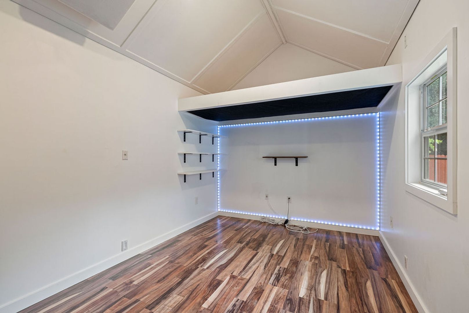 Building Photo - 7107 Leppke Cove