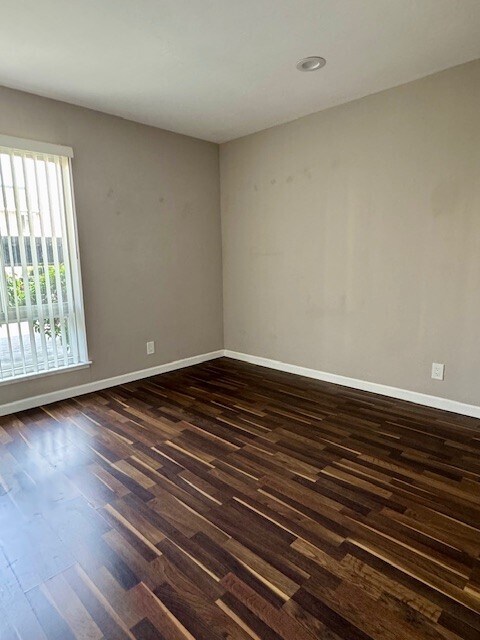 Building Photo - 1530 Sunnyvale Ave