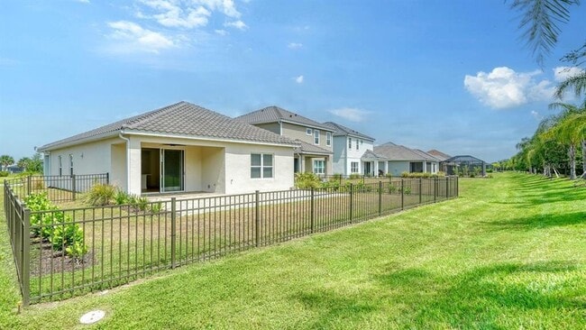 Building Photo - 10105 Canaveral Cir