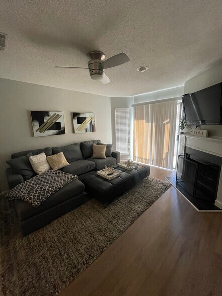 Building Photo - 1312 Colony Place Dr