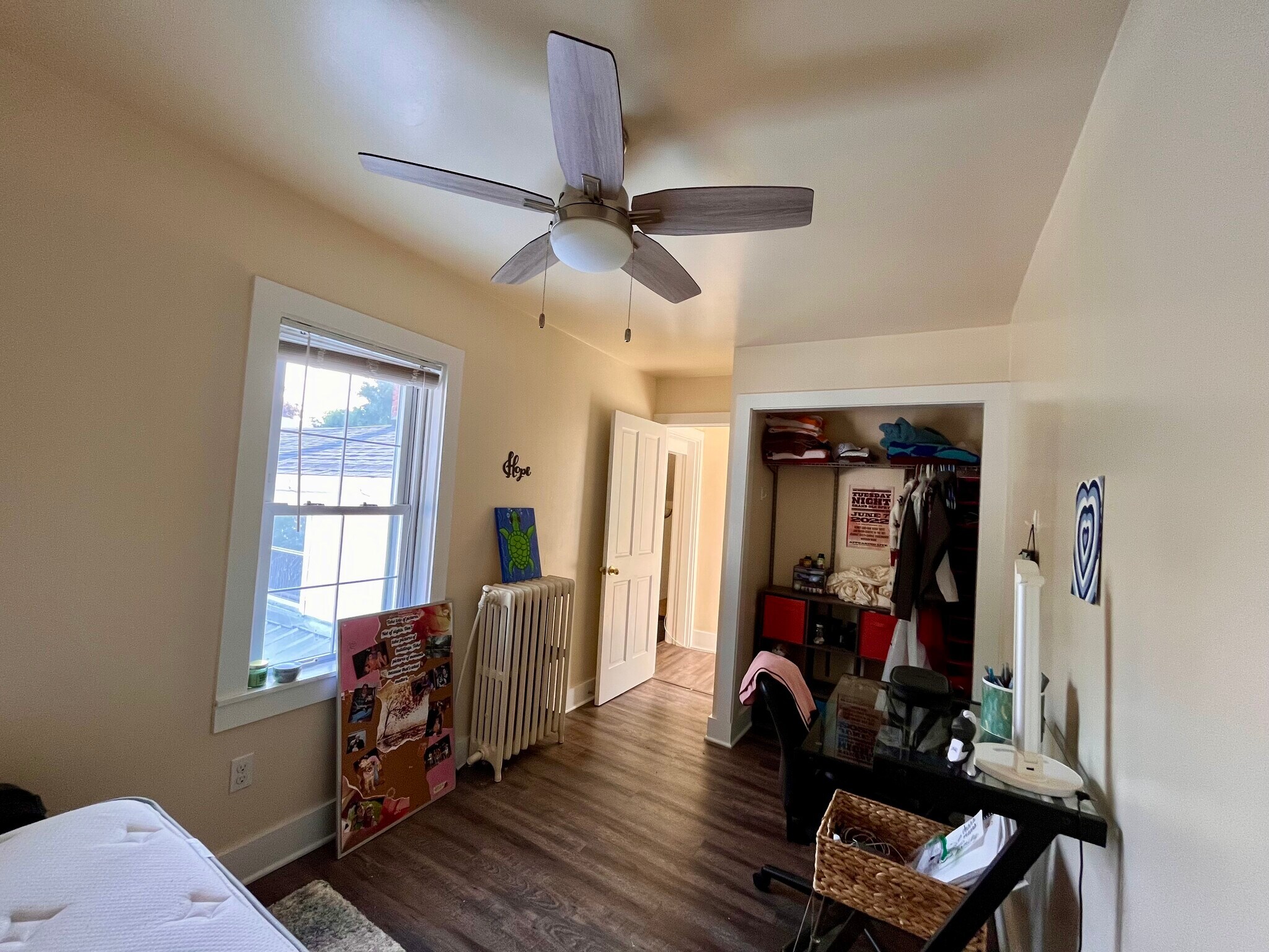 Building Photo - 52 Center St