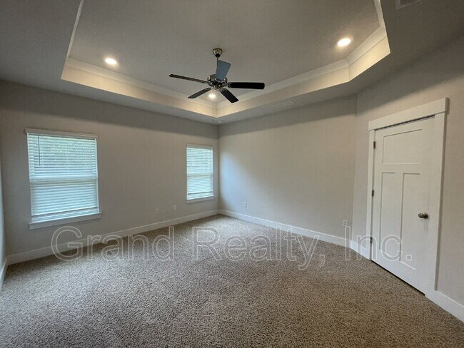 Building Photo - 1367 Sea Grv Ct
