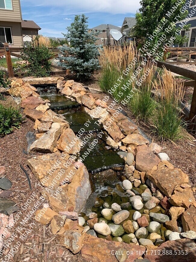 Building Photo - 7215 Rim Bluff Ln