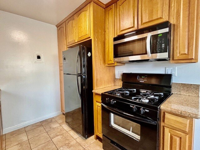 Building Photo - 17102 Emerald Ln