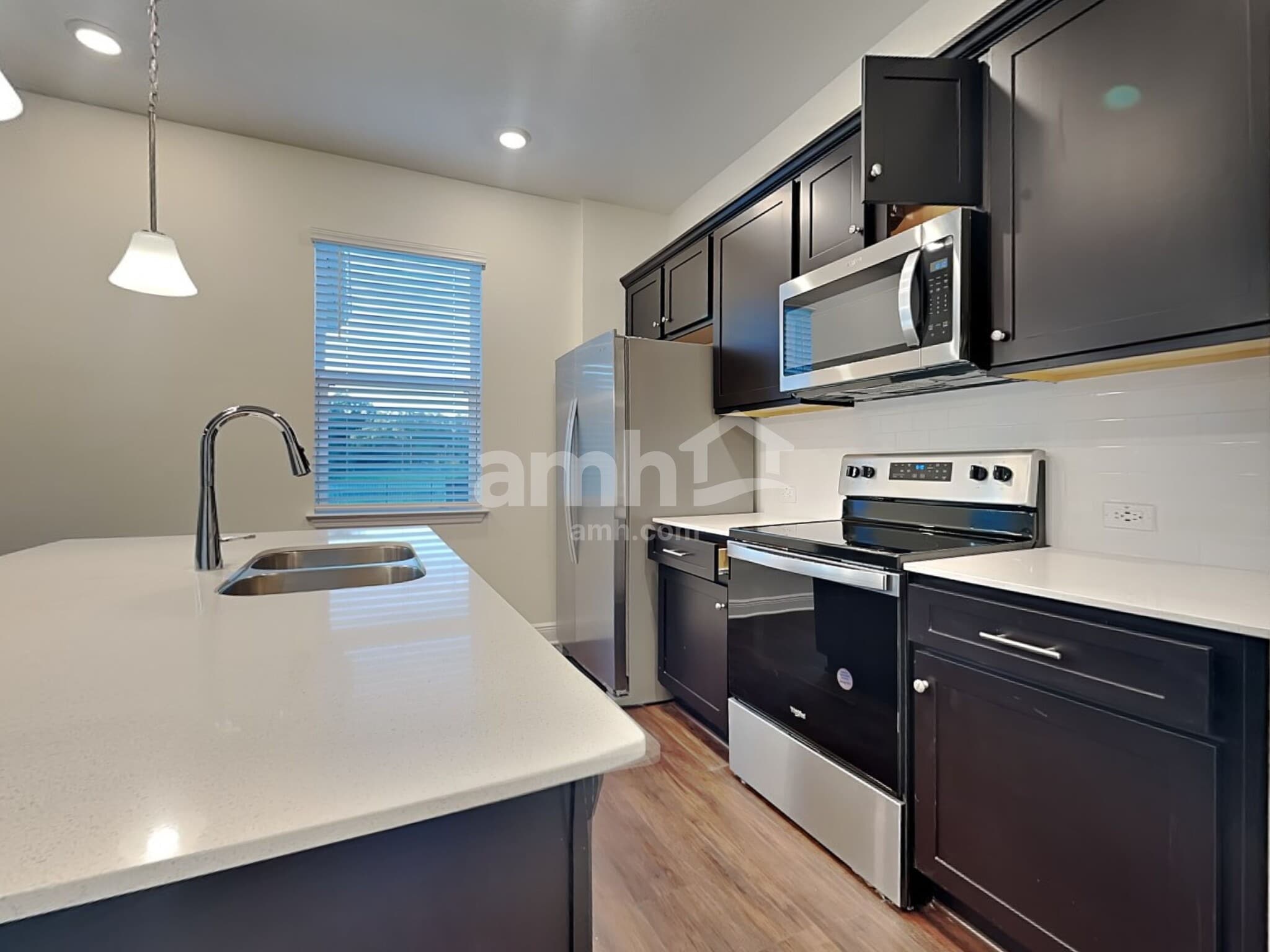 Building Photo - 27430 St Andrews Ave