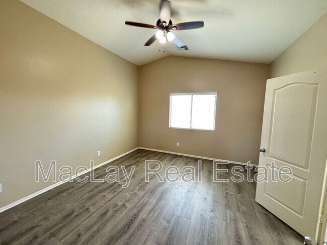 Building Photo - 7265 W Glenn Dr