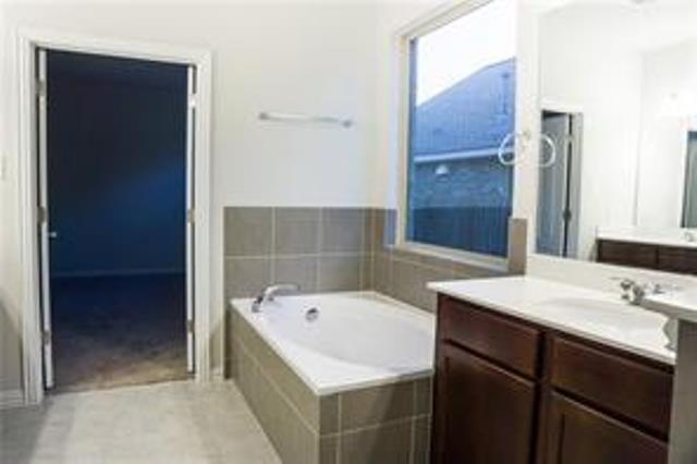 Building Photo - 4021 Gildas Path