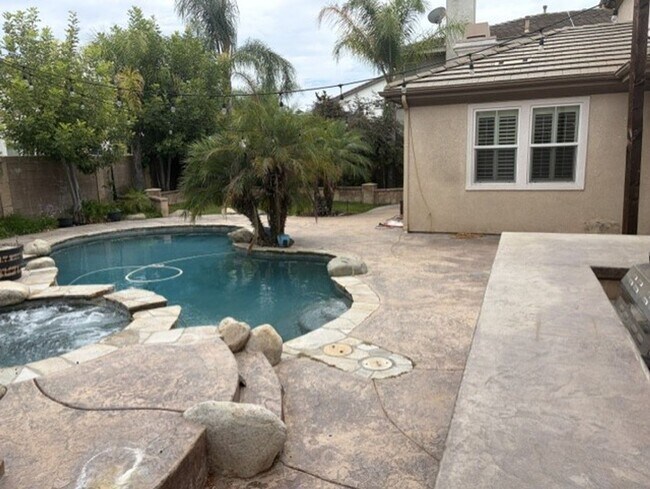 Building Photo - 45486 Olive Ct