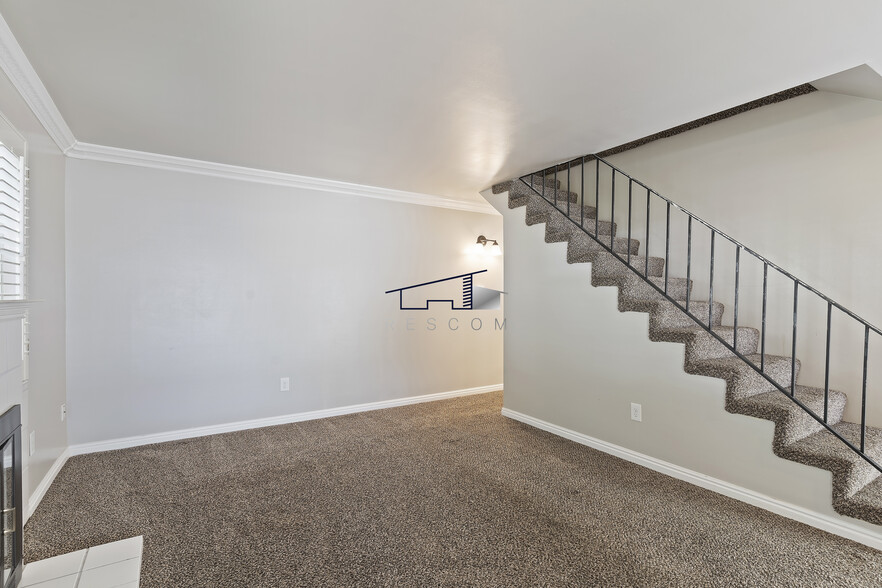 Building Photo - 77 Pheasantbrook Cir