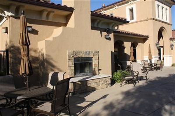 Building Photo - 4800 Westlake Pky