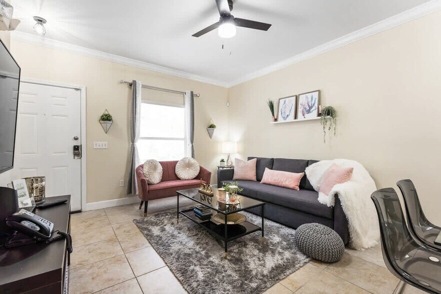 Building Photo - 2960 Lucayan Harbour Cir