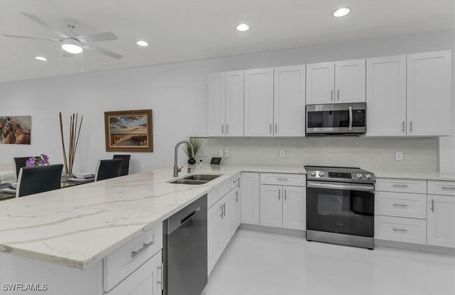 Building Photo - 14186 Fall Creek Ct