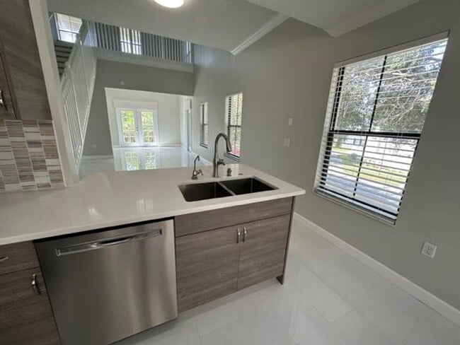 Building Photo - Iconic 2 story corner condo at the Terraces of Celebration. Completely renovated 2 Bedroom, 2 Bat...