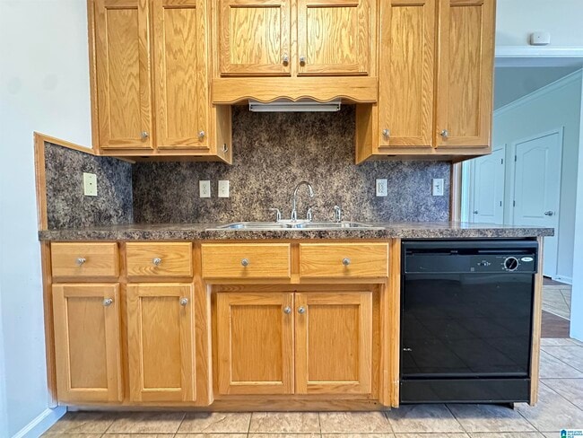 Building Photo - 114 Vann Cir