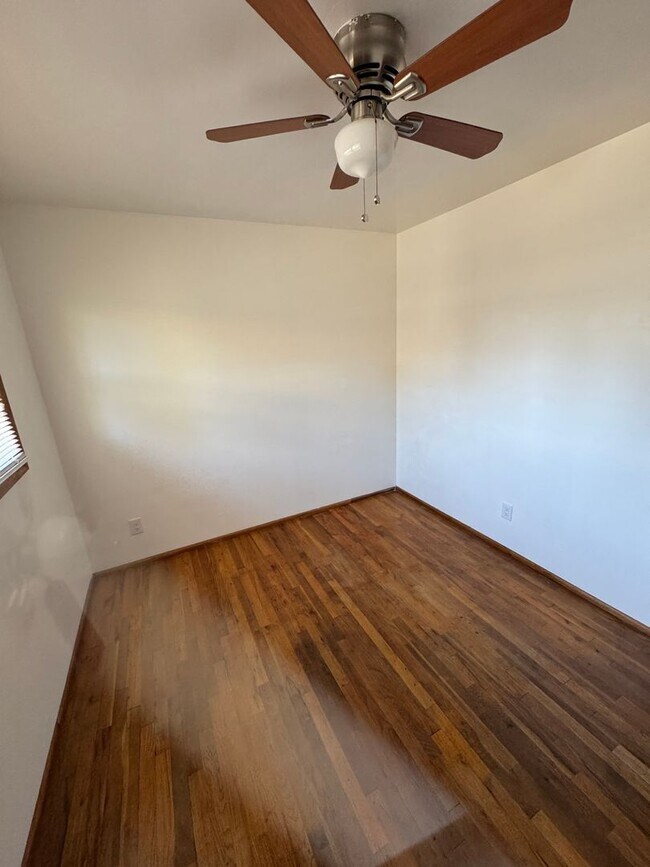 Building Photo - Freshly Updated 3 Bedroom 1 bath Home with Garage, Fenced Yard & Pet Friendly!