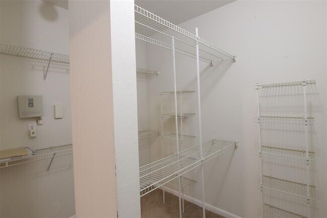 Building Photo - 1330 Old Spanish Trl
