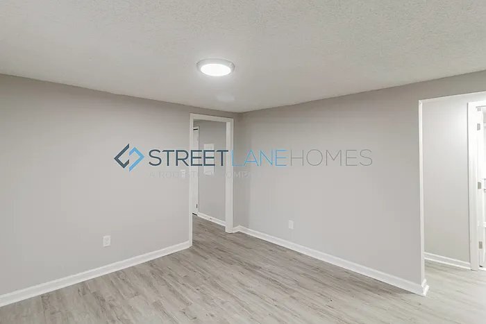 Building Photo - 800 Chester Ave