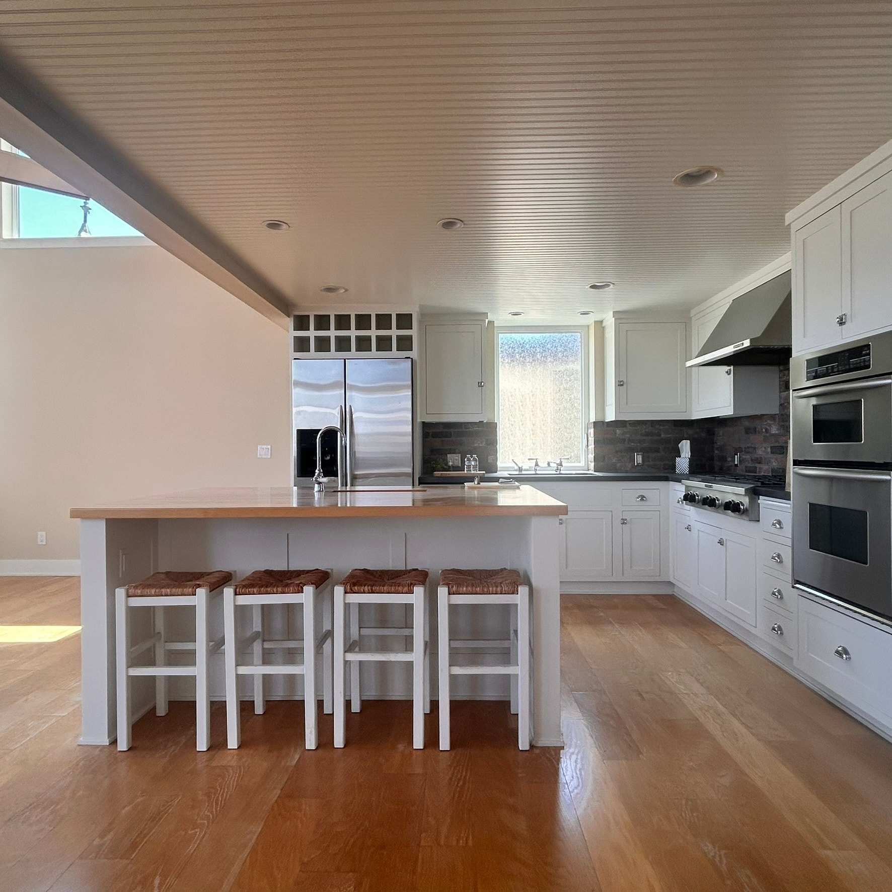 Building Photo - 3329 Harbor Blvd