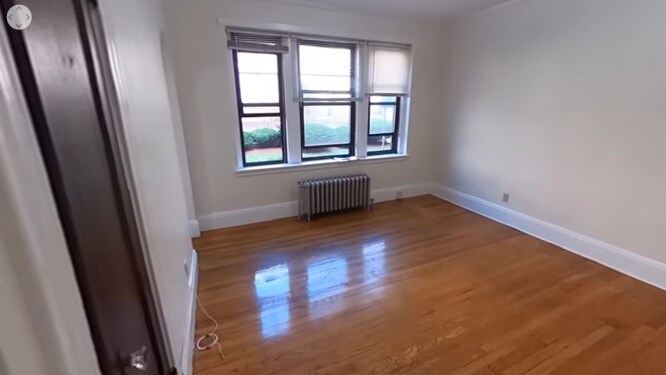 Building Photo - 180 Pleasant St