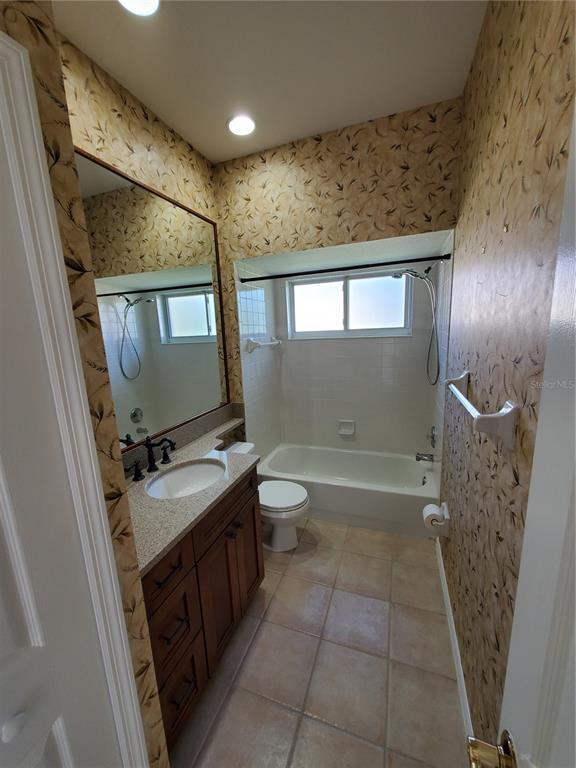 Building Photo - 5262 Far Oak Cir
