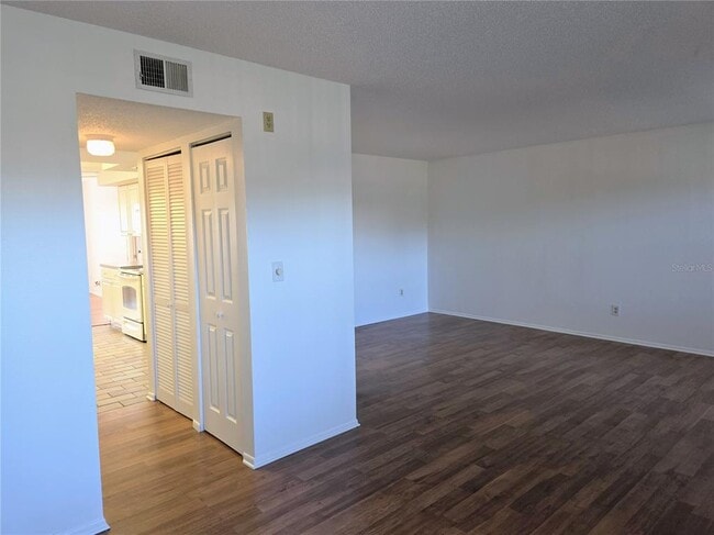 Building Photo - 5080 Locust St NE