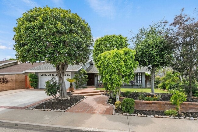 Building Photo - 24031 Olivera Dr