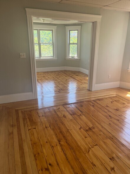 Building Photo - 163 W Boylston Dr