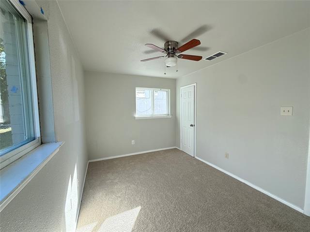 Building Photo - 5713 Emerson Dr