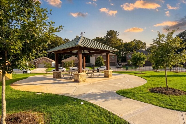 Building Photo - 3603 Admiralty Dr