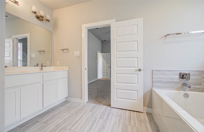 Building Photo - 28511 Hannahs Harbor Ln