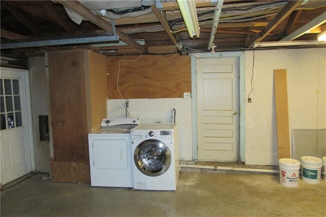 Building Photo - 3207 Cherry Ln