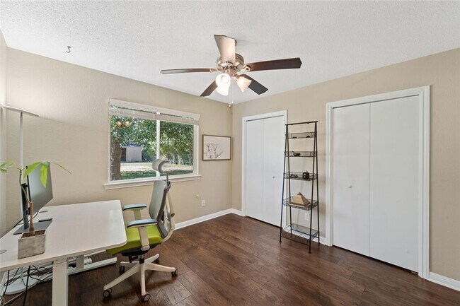 Building Photo - 13314 Briar Hollow Dr