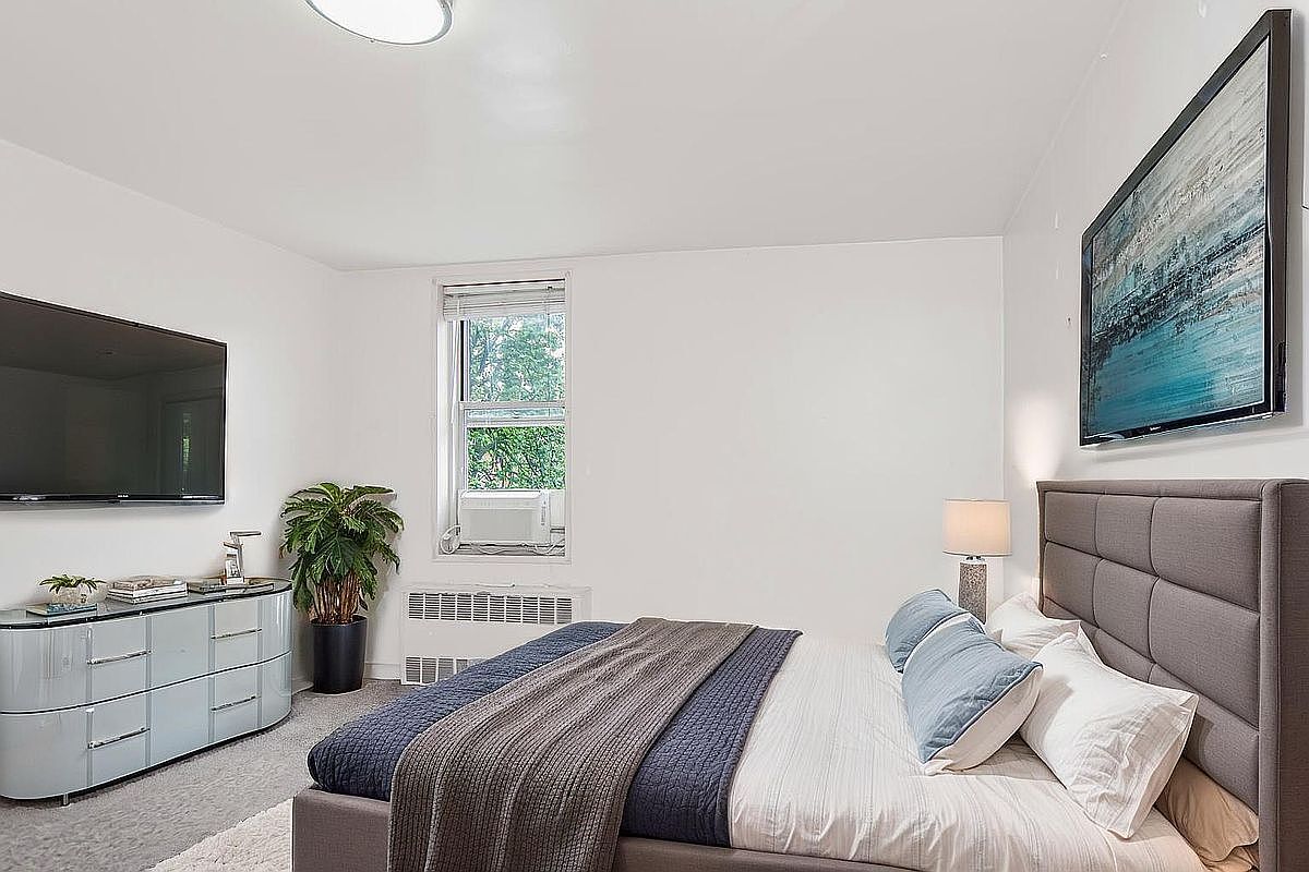 Building Photo - 1425 Thieriot Ave