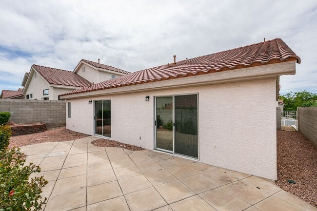 Building Photo - GREEN VALLEY RANCH NEWLY RENOVATED 3 BD SINGLE STORY HOME