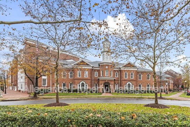 Building Photo - 5108 Donovan Dr