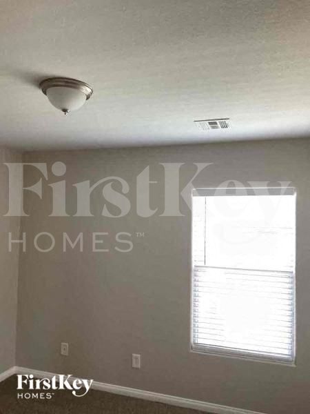 Building Photo - 7218 Forefather St